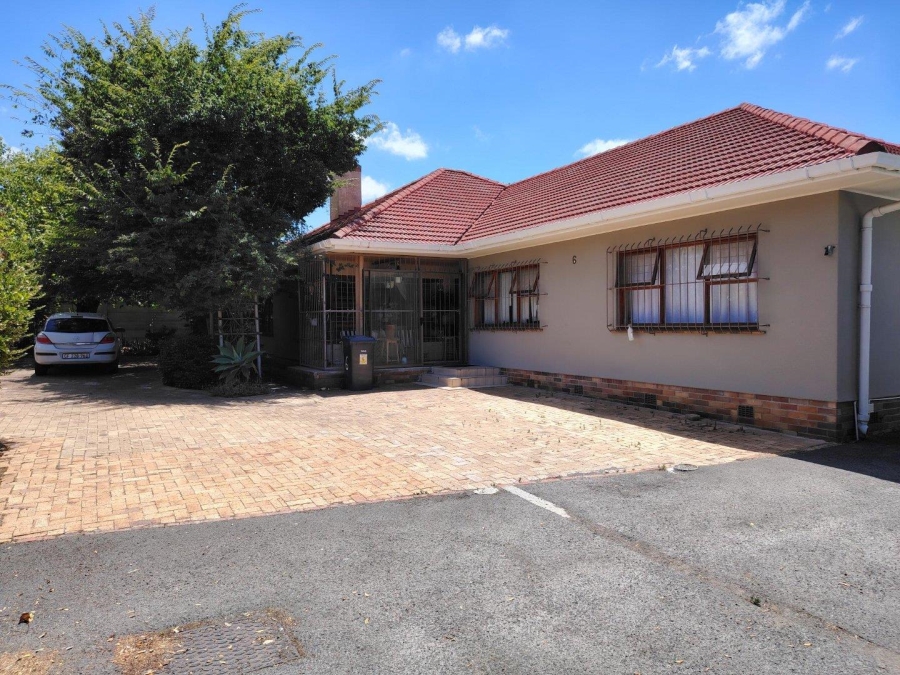 To Let 4 Bedroom Property for Rent in Chrismar Western Cape